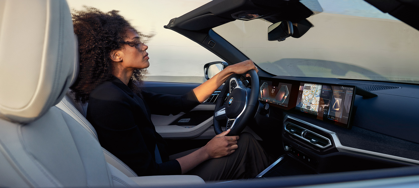Digitale tjenester og køreassistentsystemer BMW 4-serie Cabriolet G23 2020 BMW 4-serie Cabriolet G23 2020 kabine køreassistentsystemer digitale tjenester