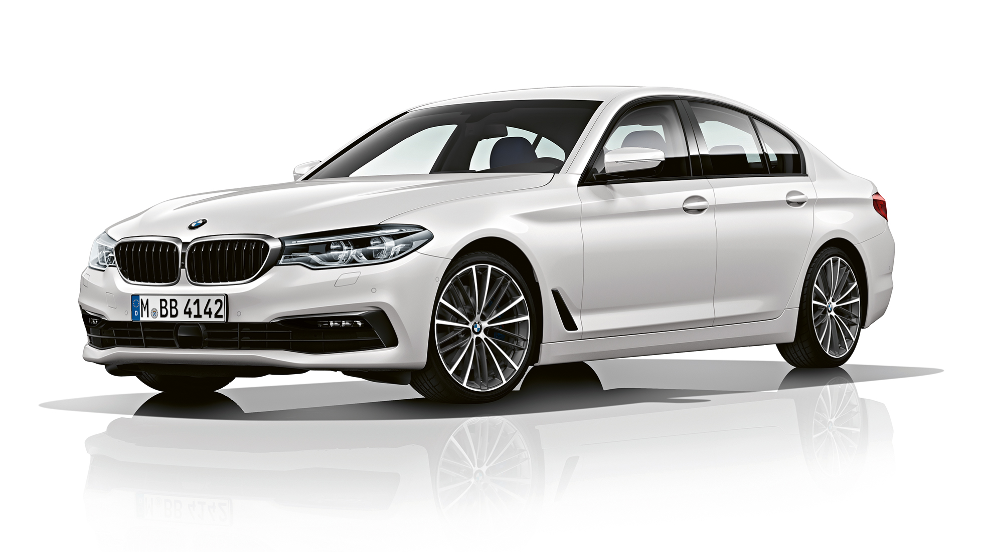 Sport Line set forfra let drejet BMW 5-serie Sedan Sport Line BMW 5-serie Sedan 540i Sedan G30 Alpine White Metallic set forfra let drejet