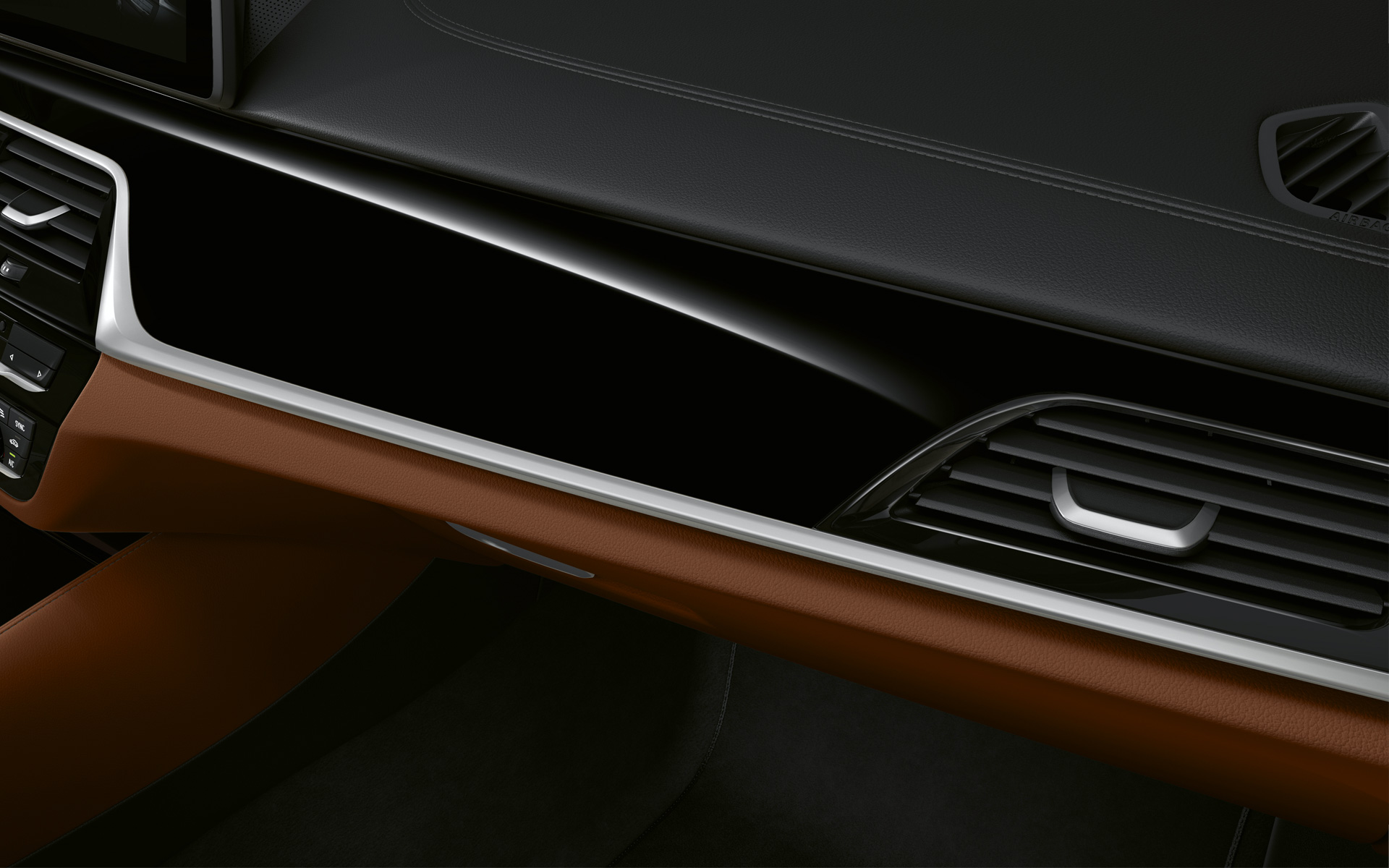 BMW 5-serie Sedan G30 LCI cockpit i detaljer BMW Individual interiørlister i sort pianolak BMW 5-serie Sedan G30 Facelift 2020 cockpit i detaljer BMW Individual interiørlister i sort pianolak