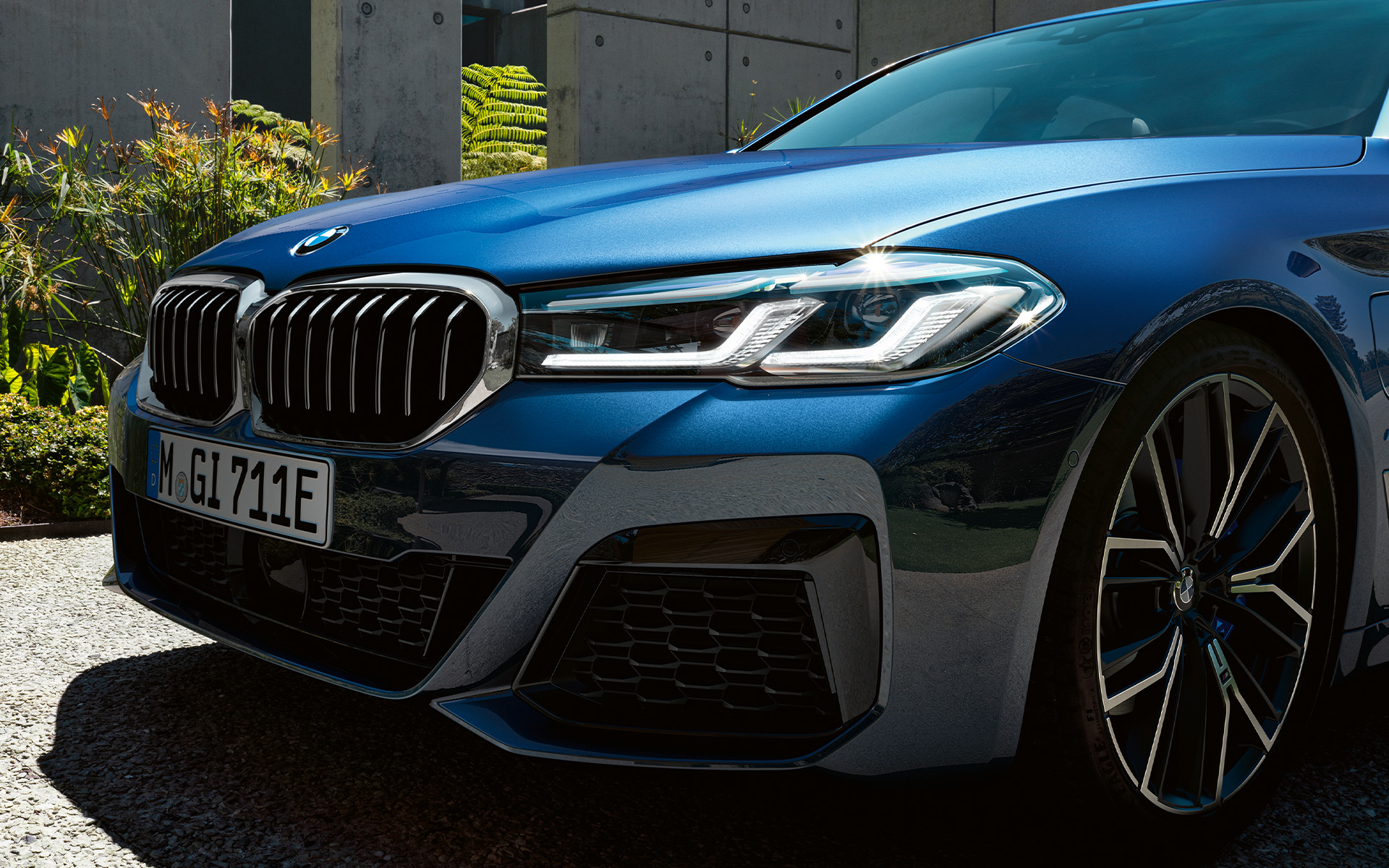 BMW laserlys BMW 5-serie Sedan G30 BMW laserlys BMW 5-serie Sedan G30 Facelift 2020 Phytonic Blue nærbillede af front