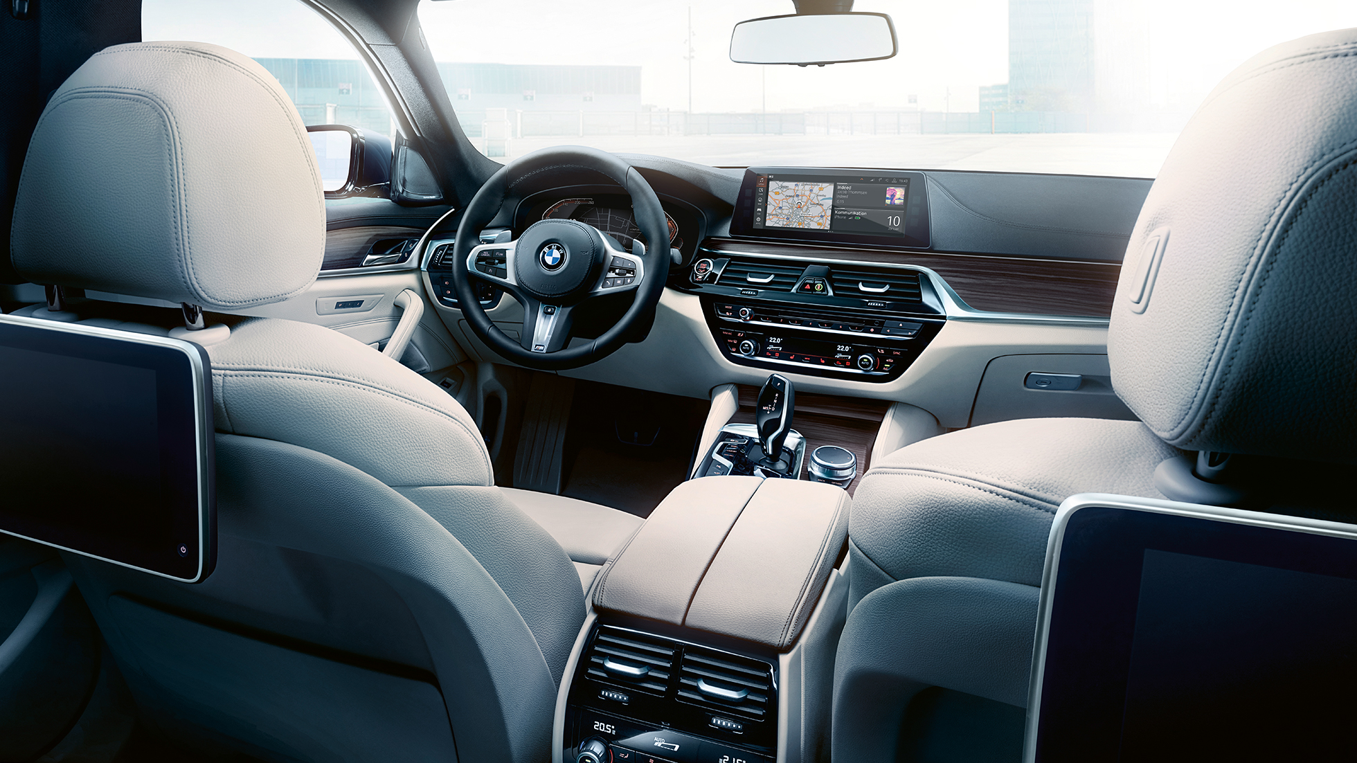 Design af cockpit BMW 5-serie Touring Cockpit BMW 5-serie Touring 530d xDrive Touring G31 Mediterranean Blue Metallic