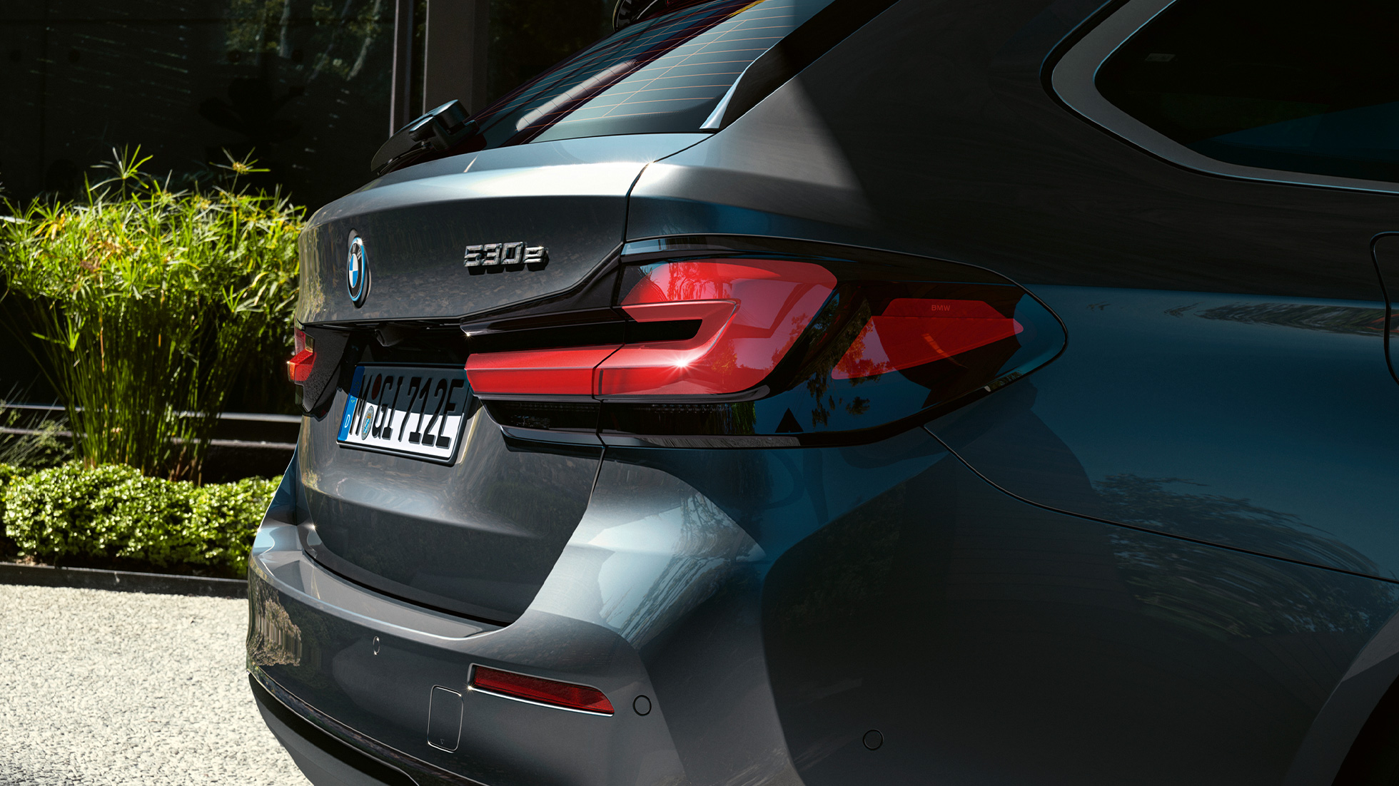 Baglygter i 3D-form BMW 5-serie Touring G31 Baglygter i 3D-form BMW 5-serie Touring G31 Facelift 2020 Sophisto Grey nærbillede af bagende