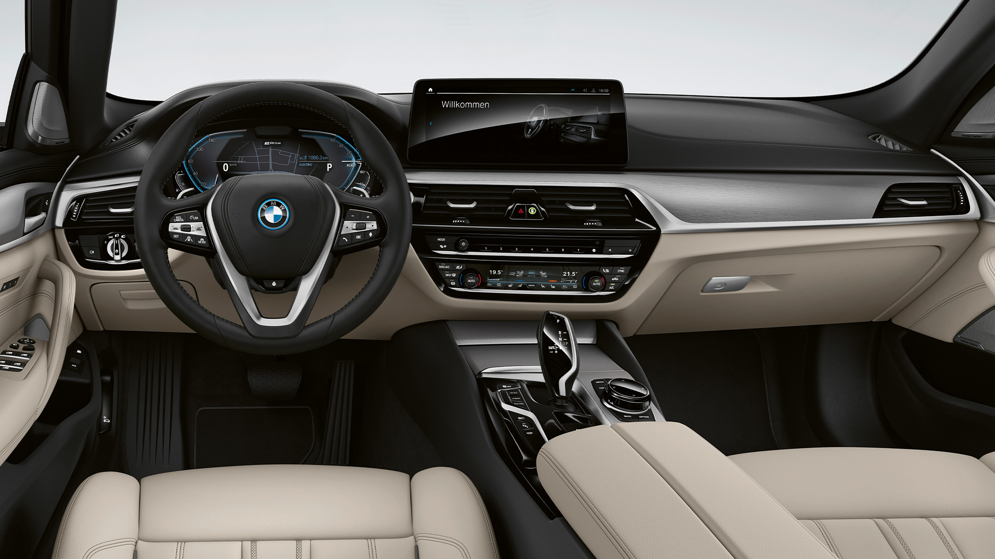 Cockpit BMW 5-serie Touring G31 standardkonfiguration Cockpit BMW 5-serie Touring 530i G31 2020 standardkonfiguration læder "Dakota" Ivory White, fremhævede syninger med kanter i kontrast kabine