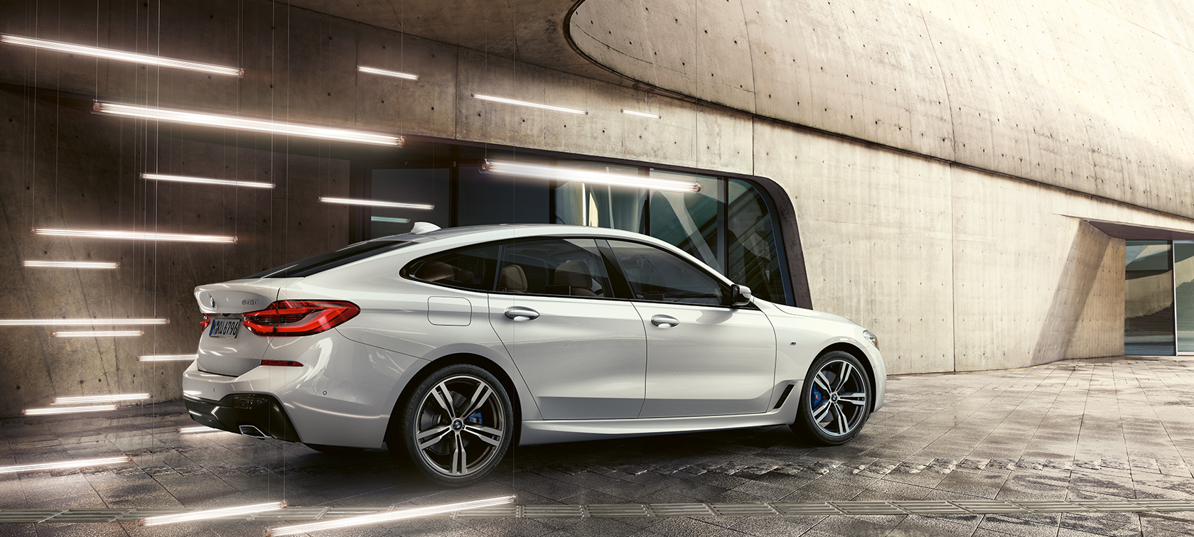 BMW 6-serie Gran Turismo G32 set bagfra let drejet BMW 6-serie Gran Turismo G32 2017 Mineral White Metallic set bagfra let drejet