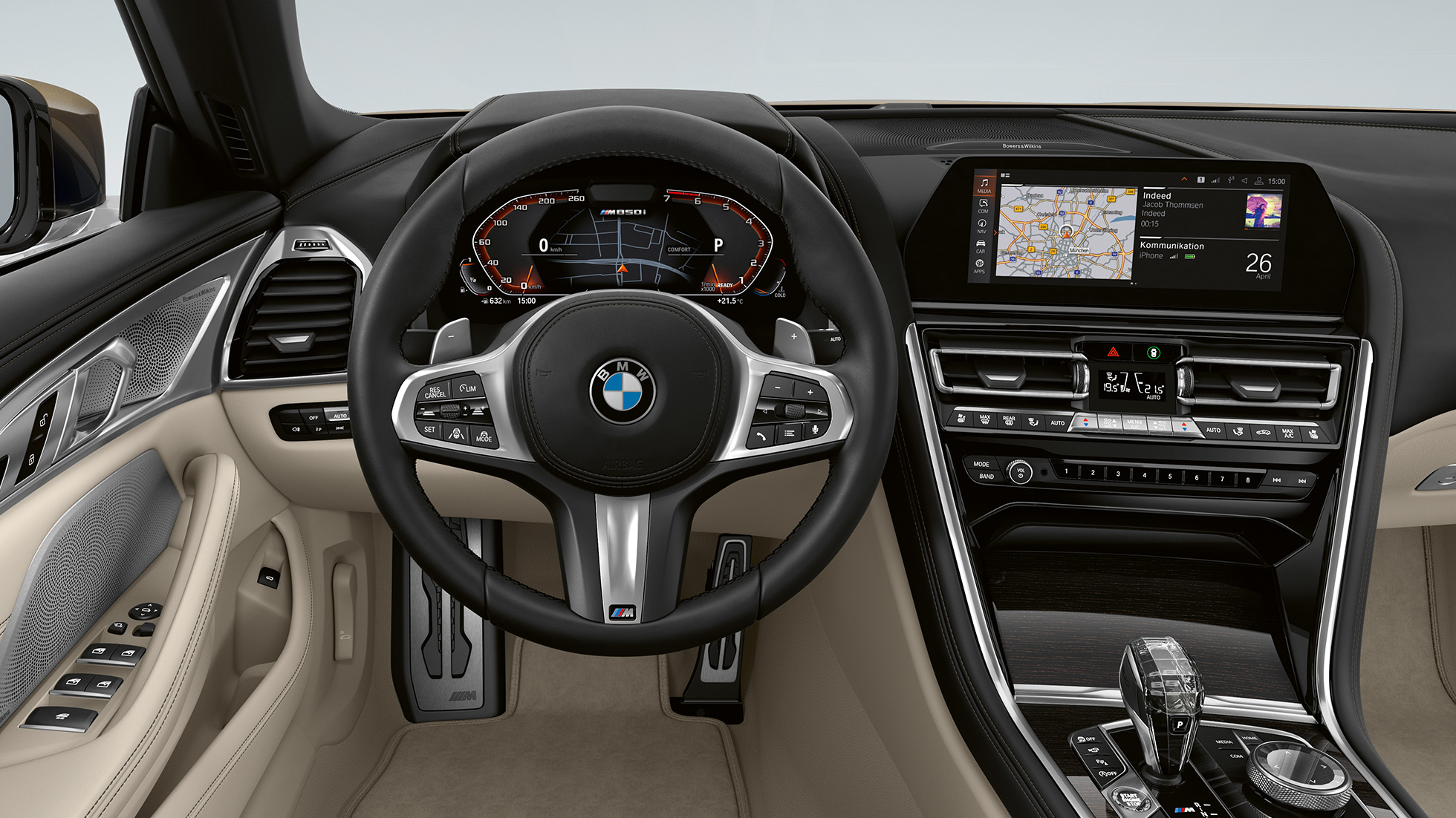 BMW M850i xDrive, Dravit Grey Metallic, Cockpit med M læderrat.