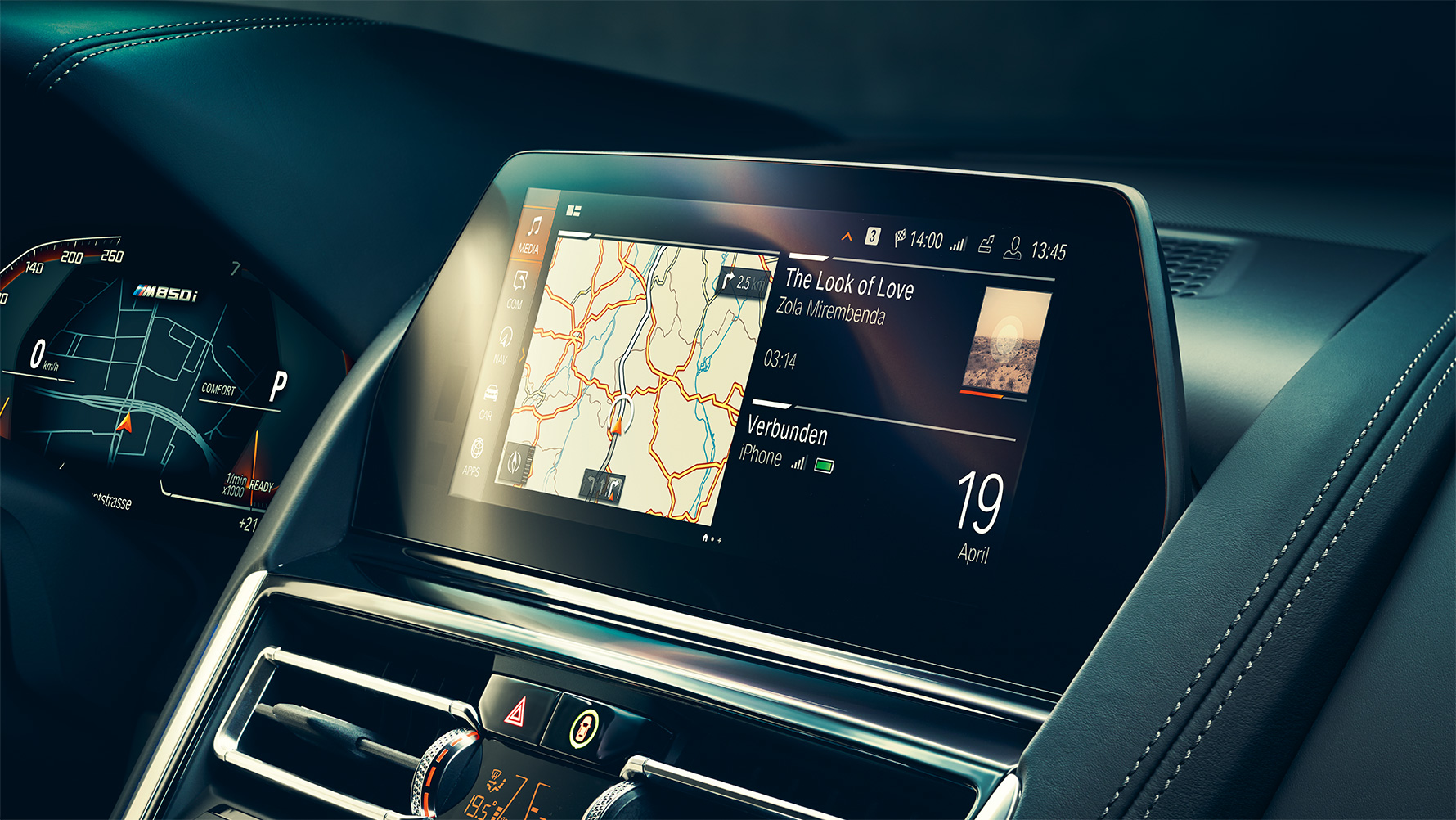 BMW 8-serie Coupé, BMW Live Cockpit Professional Kabinen i BMW 8-serie Coupé med kontroldisplay og BMW Live Cockpit Professional.