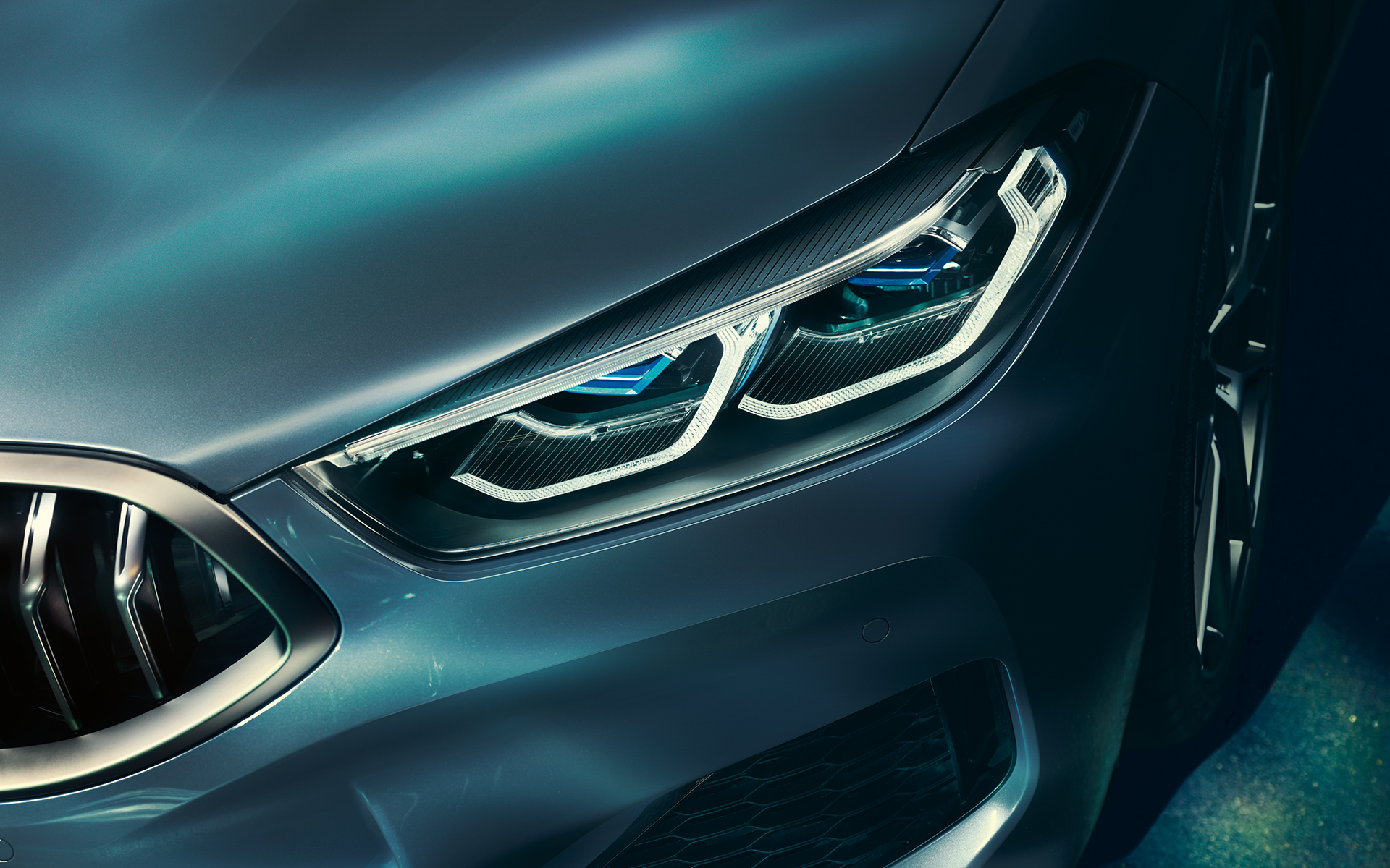 BMW 8-serie Coupé, laserlygter Nærbillede af laserlygterne på BMW 8-serie Coupé.