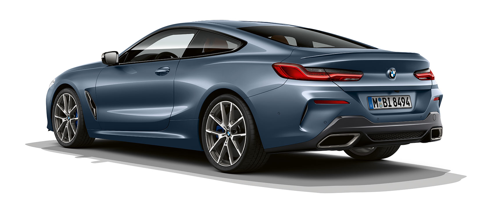 BMW 8-serie Coupé, Barcelona Blue Metallic. BMW 8-serie Coupé, Barcelona Blue Metallic, set bagfra let drejet.