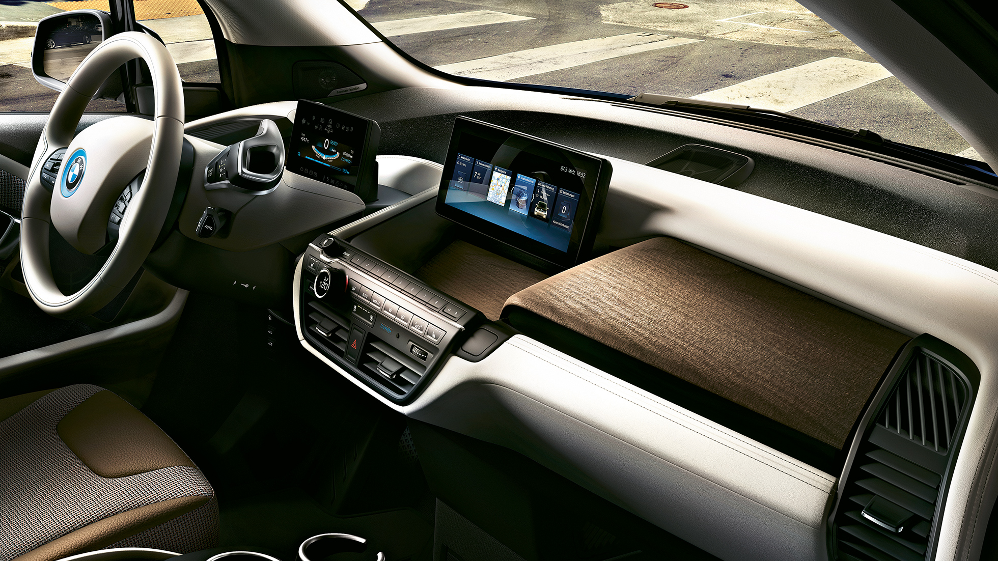 BMW i3 2018 kabine BMW i3 I01 2018 kabine kontroldisplay