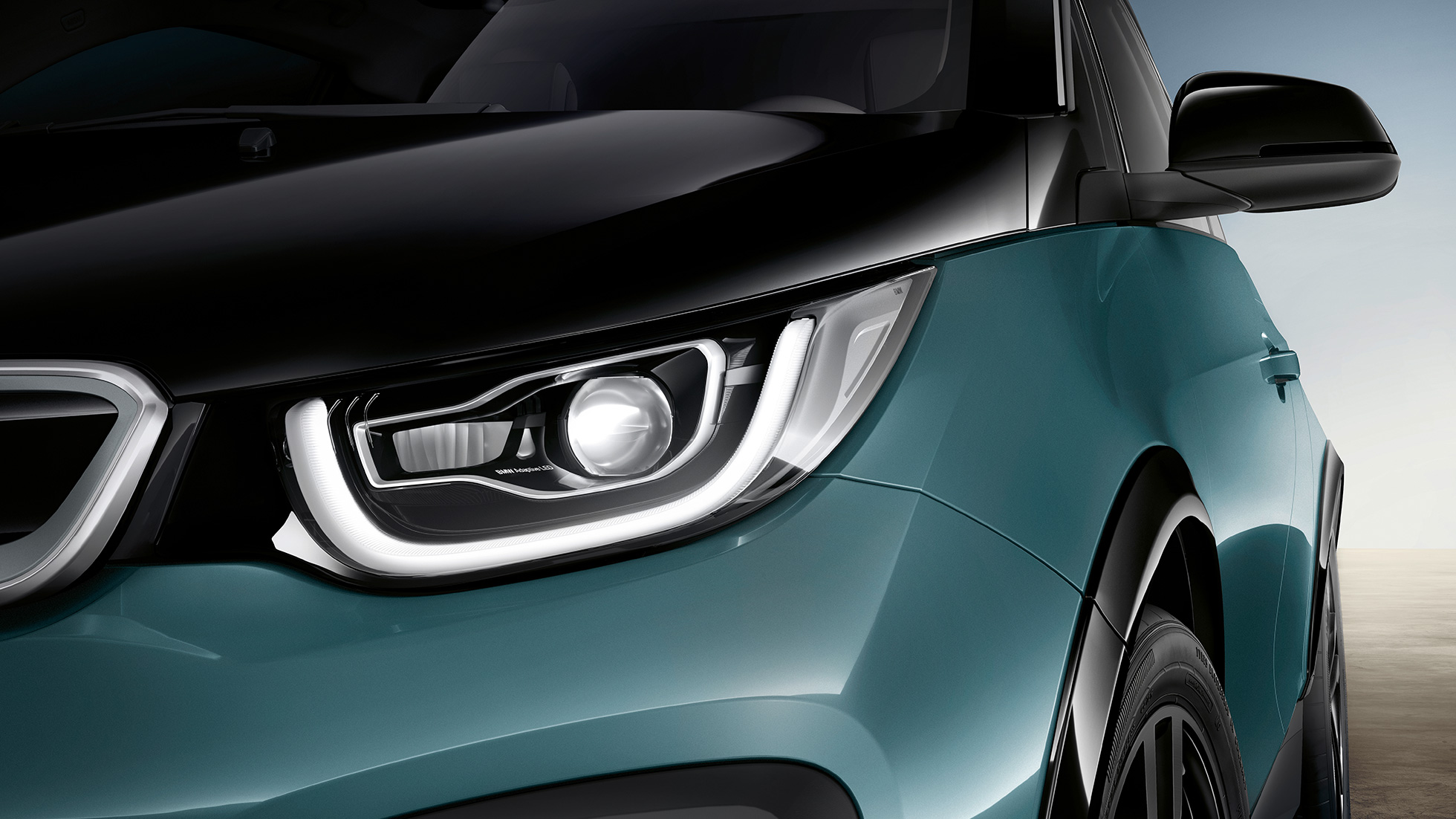 BMW i3 2018 LED-forlygter BMW i3 I01 2018 Jucaro Beige med detaljer i Frozen Grey metallic nærbillede front LED-forlygter