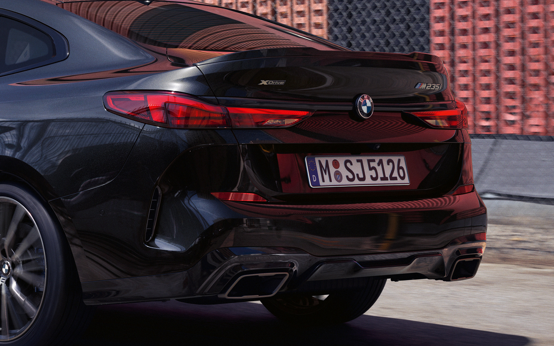 Hækparti BMW M235i xDrive Gran Coupé F44 Atletisk hækparti BMW M235i xDrive Gran Coupé F44 2020 Black Sapphire metallic set bagfra let drejet