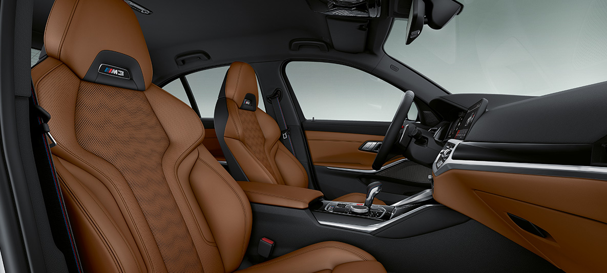 BMW Individual interiørlister ædeltræ BMW M3 Sedan 2020 G80 kabine BMW Individual interiørlister i ædeltræ 'Fineline' sort med sølveffekt og åbne porer M3 Sedan G80 2020 kabine