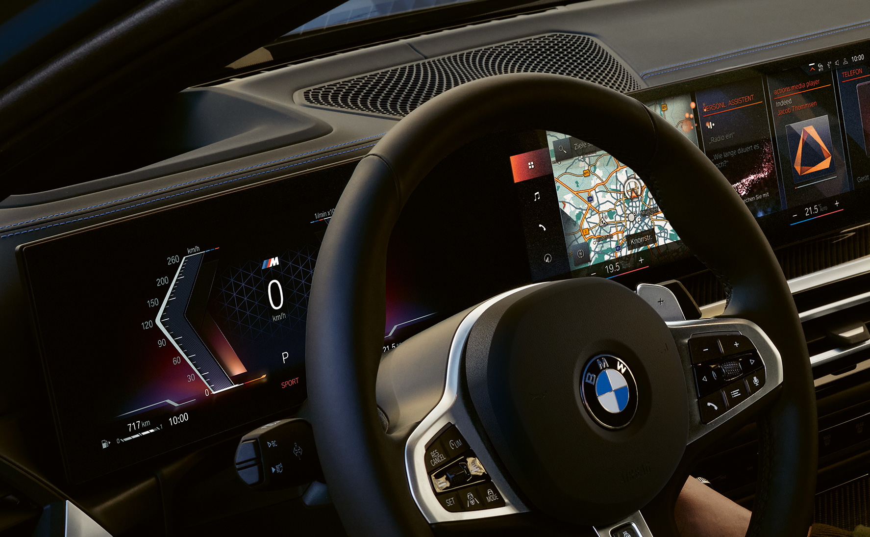 BMW M340i xDrive Touring G21, cockpit, close-up