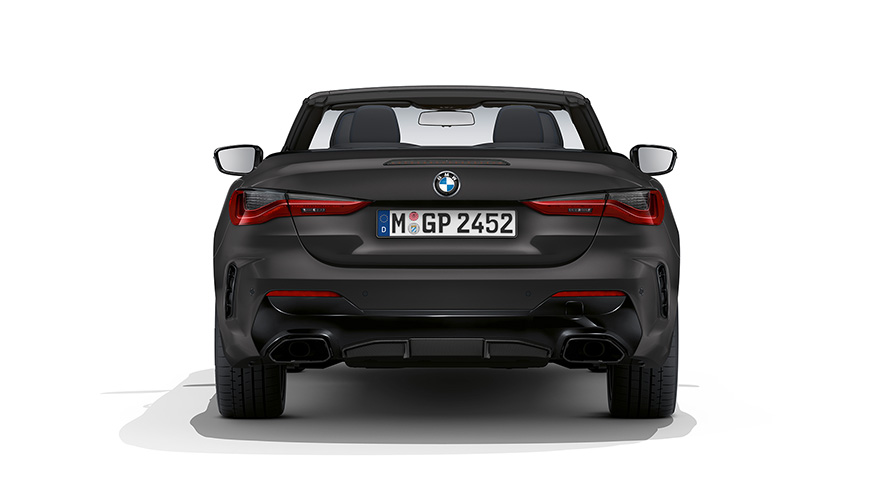 BMW M440i xDrive Cabriolet G23 2020 BMW Individual Frozen Deep Grey-metallic set bagfra med åben stofkaleche