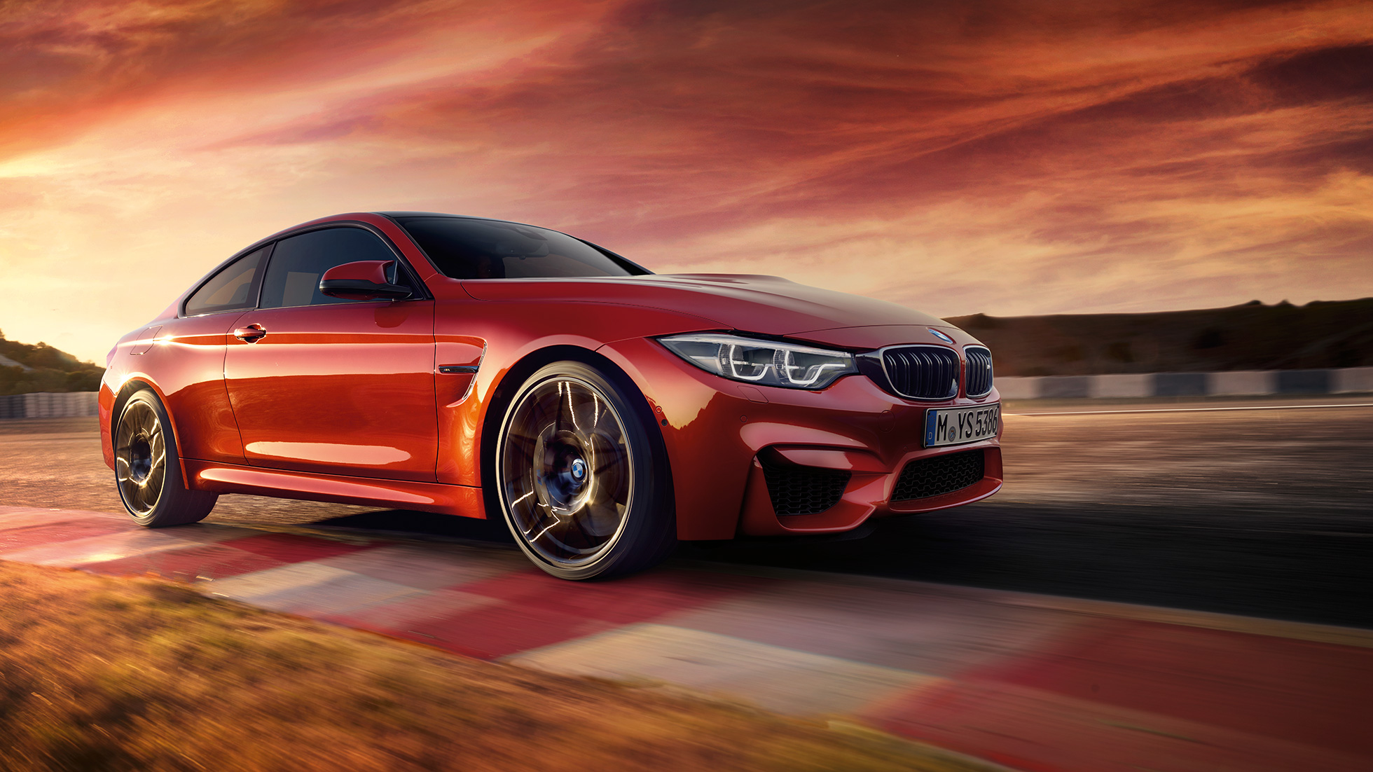 BMW M4 Coupé, M Competition-pakke BMW M4 Coupé, M Competition-pakke, køredynamik