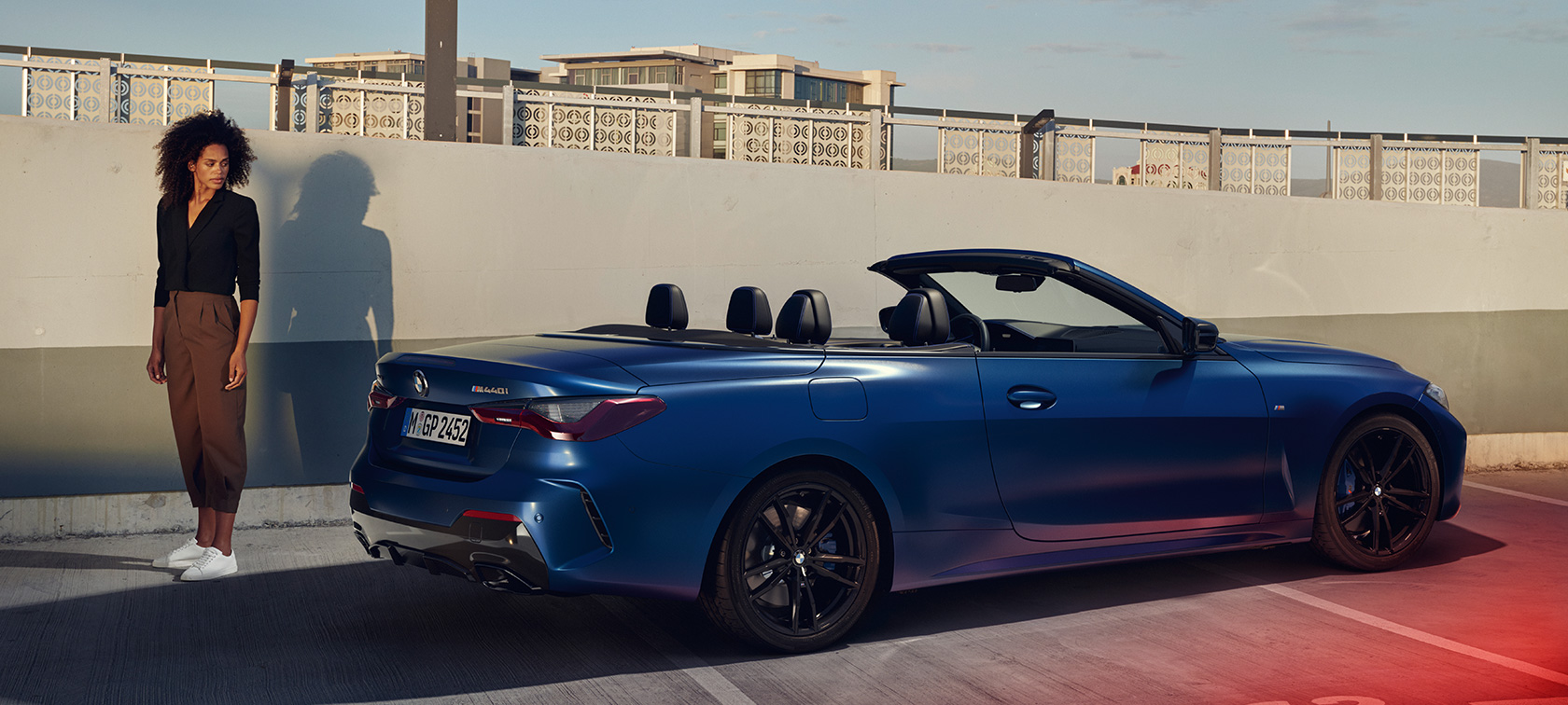 BMW M440i xDrive Cabriolet G23 2020 set bagfra let drejet BMW M440i xDrive Cabriolet G23 2020 BMW Individual Frozen Portimao Blue metallic set bagfra let drejet med model