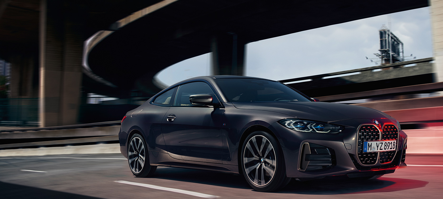 BMW M440i xDrive Coupé G22 2020 Dravit Grey metallic set forfra let drejet 