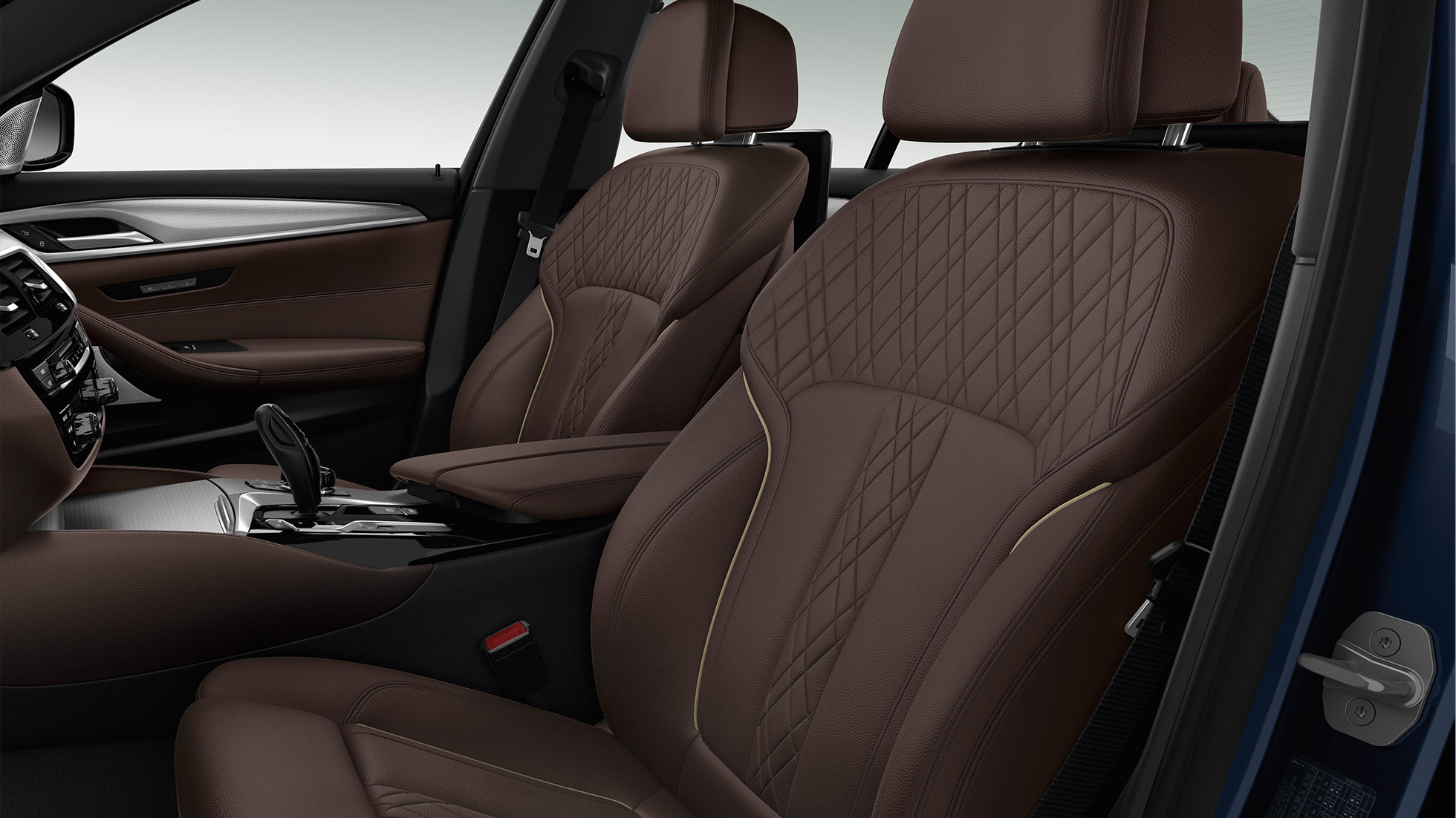 Polstring. BMW M550i og BMW M550d-design kabine.