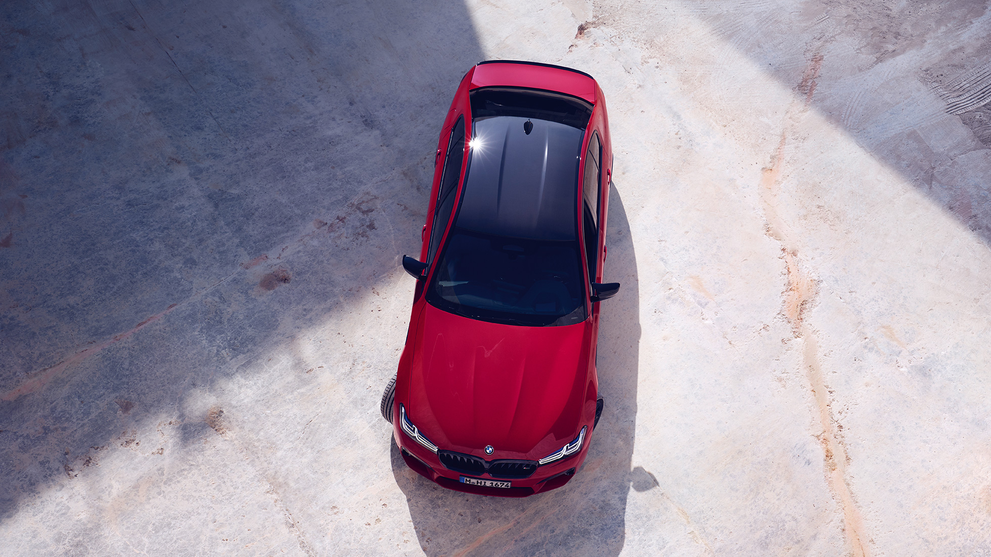 M kulfibertag BMW M5 Competition F90 LCI Facelift 2020 fugleperspektiv M kulfibertag BMW M5 Competition F90 LCI Facelift 2020 BMW Individual Imola Red fugleperspektiv