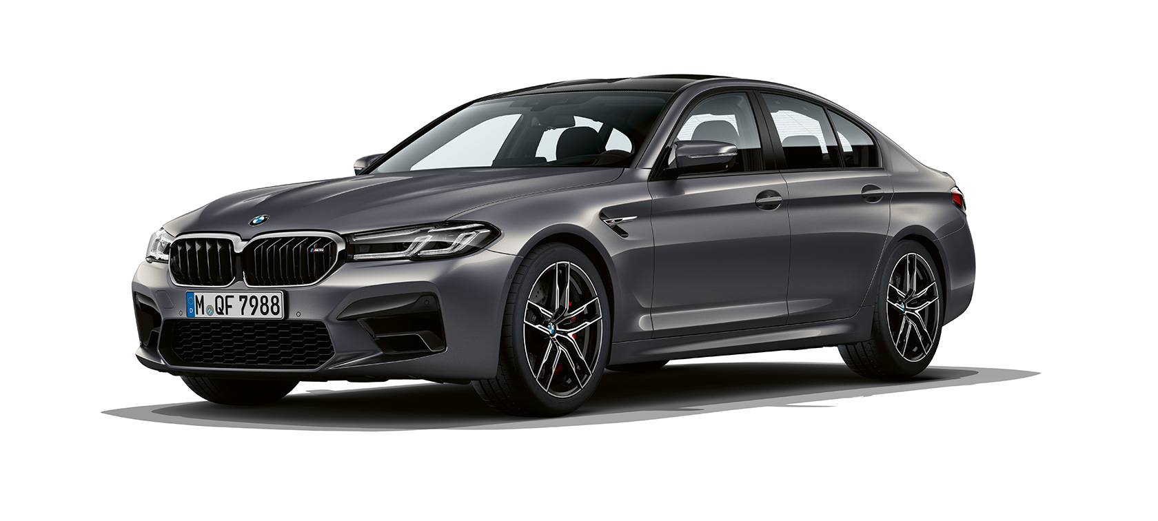 BMW M5 F90 2020 set forfra let drejet BMW M5 F90 LCI Facelift 2020 Brands Hatch Grey metallic set forfra let drejet