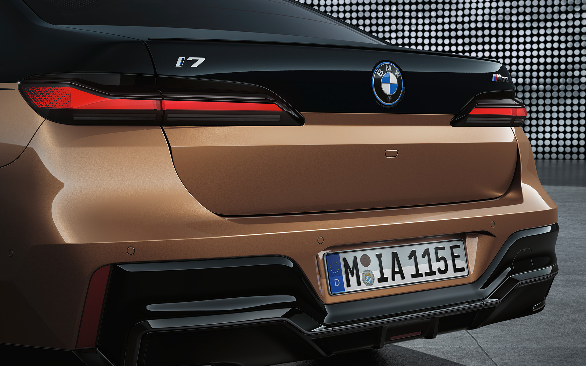 BMW i7 M70 xDrive Sedan G70 M hækspoiler