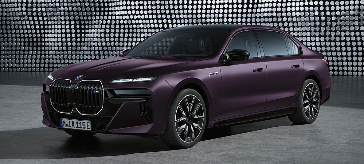 Frozen Purple speciallakeringer BMW 7-serie M G70 BMW 7-serie M G70 Frozen Purple speciallakeringer
