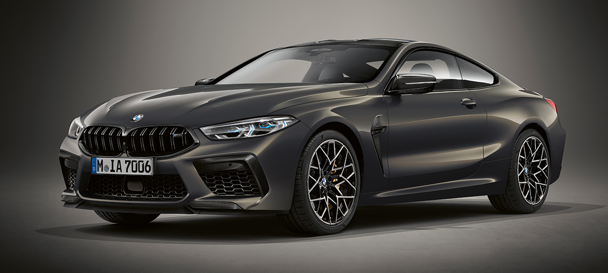 BMW Individual M8 Coupé i BMW Individual Dravit Grey metallic. BMW Individual M8 Coupé i BMW Individual Dravit Grey metallic set forfra let drejet.