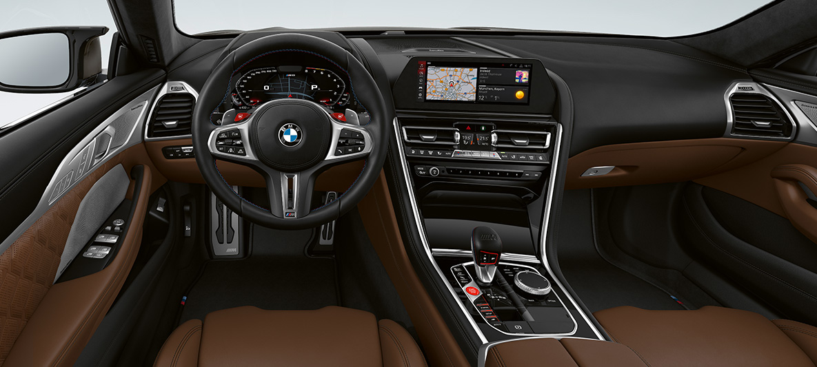 Cockpit BMW M8 Gran Coupé Cockpit BMW M8 Gran Coupé F93 2020 kabine