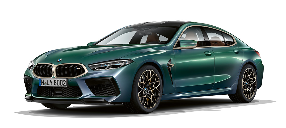 BMW M8 Gran Coupé First Edition set forfra let drejet BMW M8 Gran Coupé First Edition F93 2020 BMW Individual Aurora Diamond Green Metallic set forfra let drejet