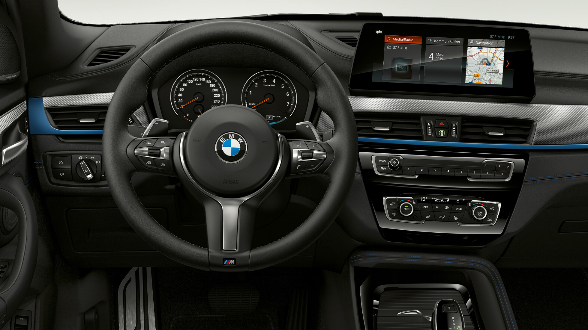 BMW X1, model M Sport, interiør BMW X1, model M Sport, interiør med fokus på cockpittet
