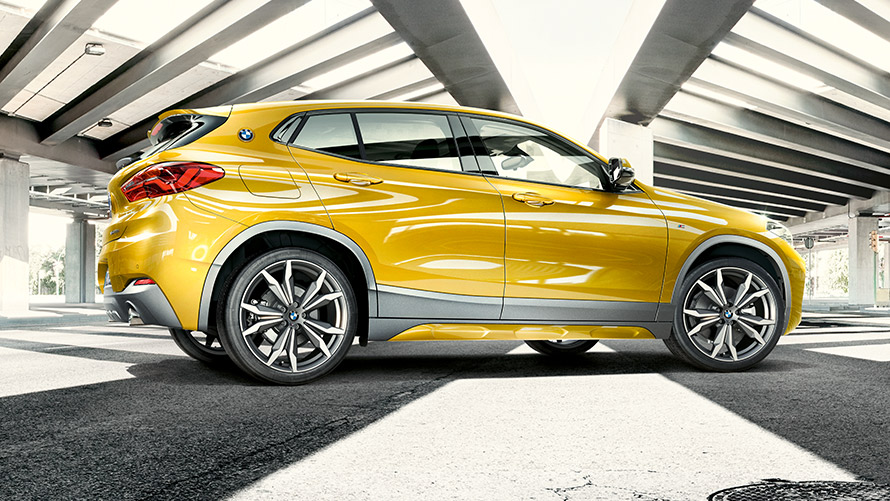 BMW X2 F39 Brooklyn Grey set forfra BMW X2 F39 Brooklyn Grey set forfra