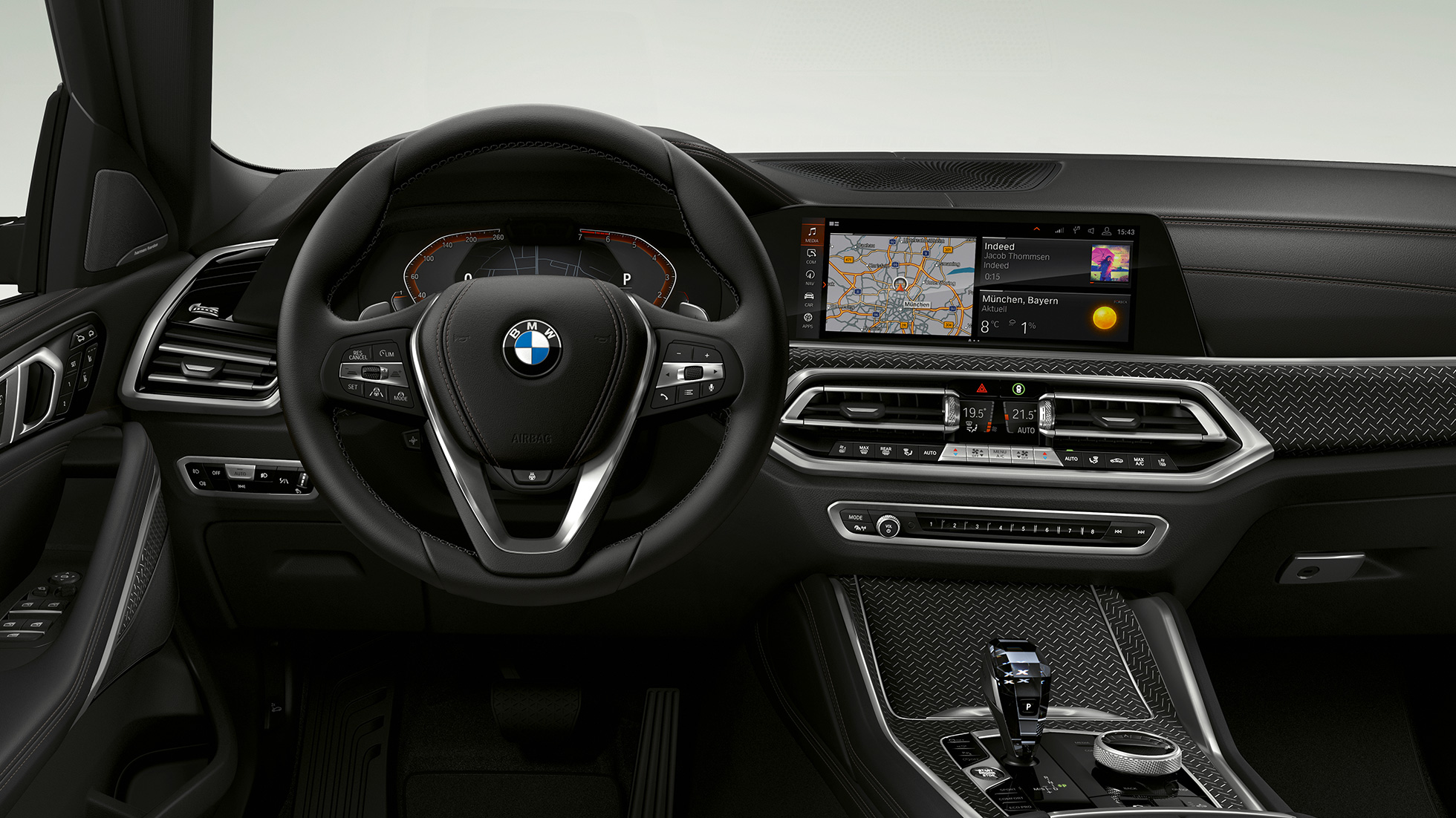 BMW X6 med BMW xLine, cockpit. BMW X6 interiør med BMW xLine med fokus på cockpittet.