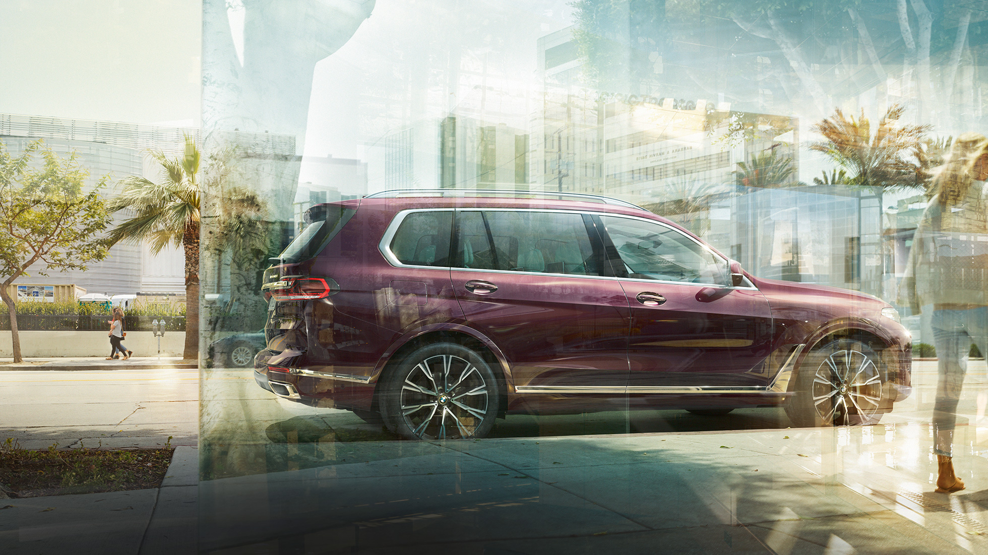 BMW Individual X7 xDrive40i, set fra siden Stående BMW X7 i Ametrin Metallic set fra siden