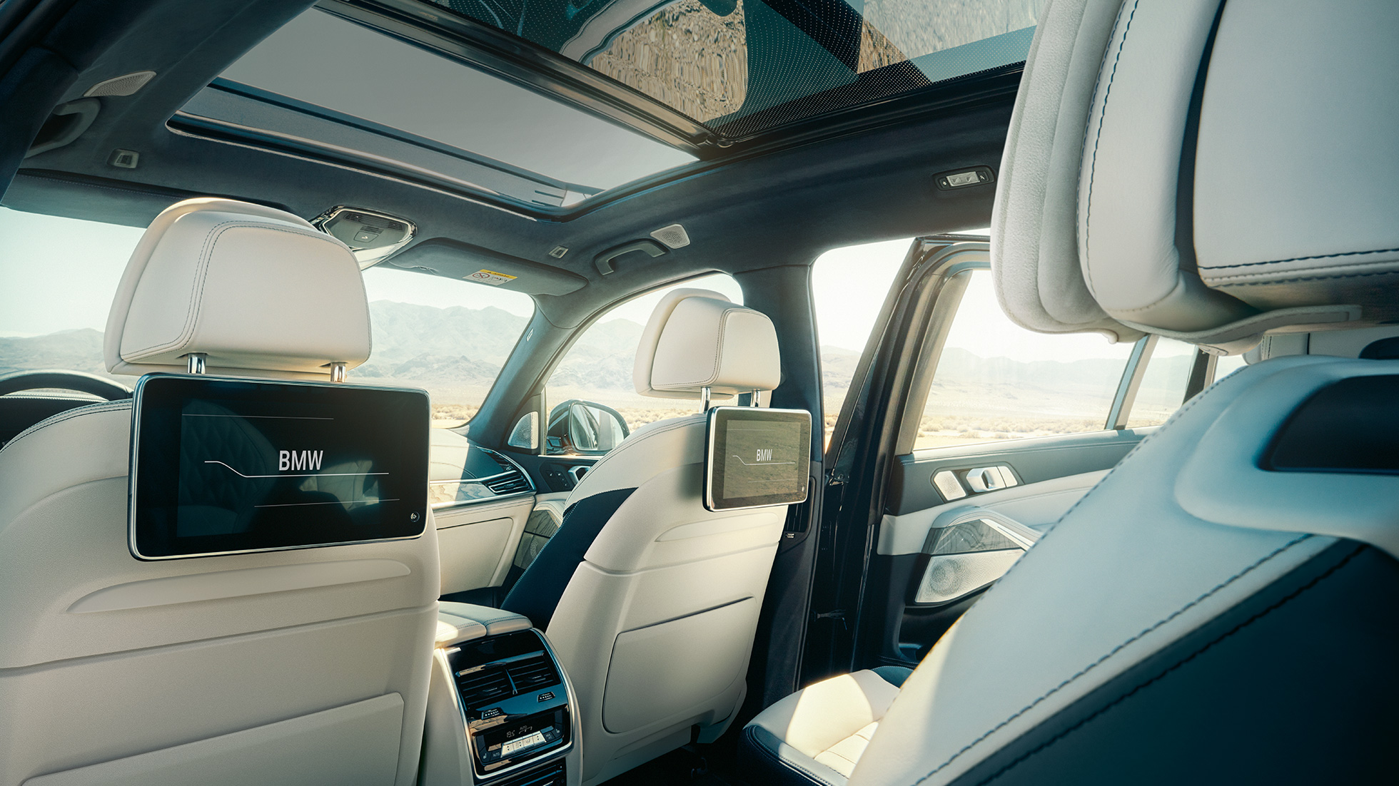BMW X7 indvendigt BMW X7 indvendigt: perspektiv fra tredje sæderække