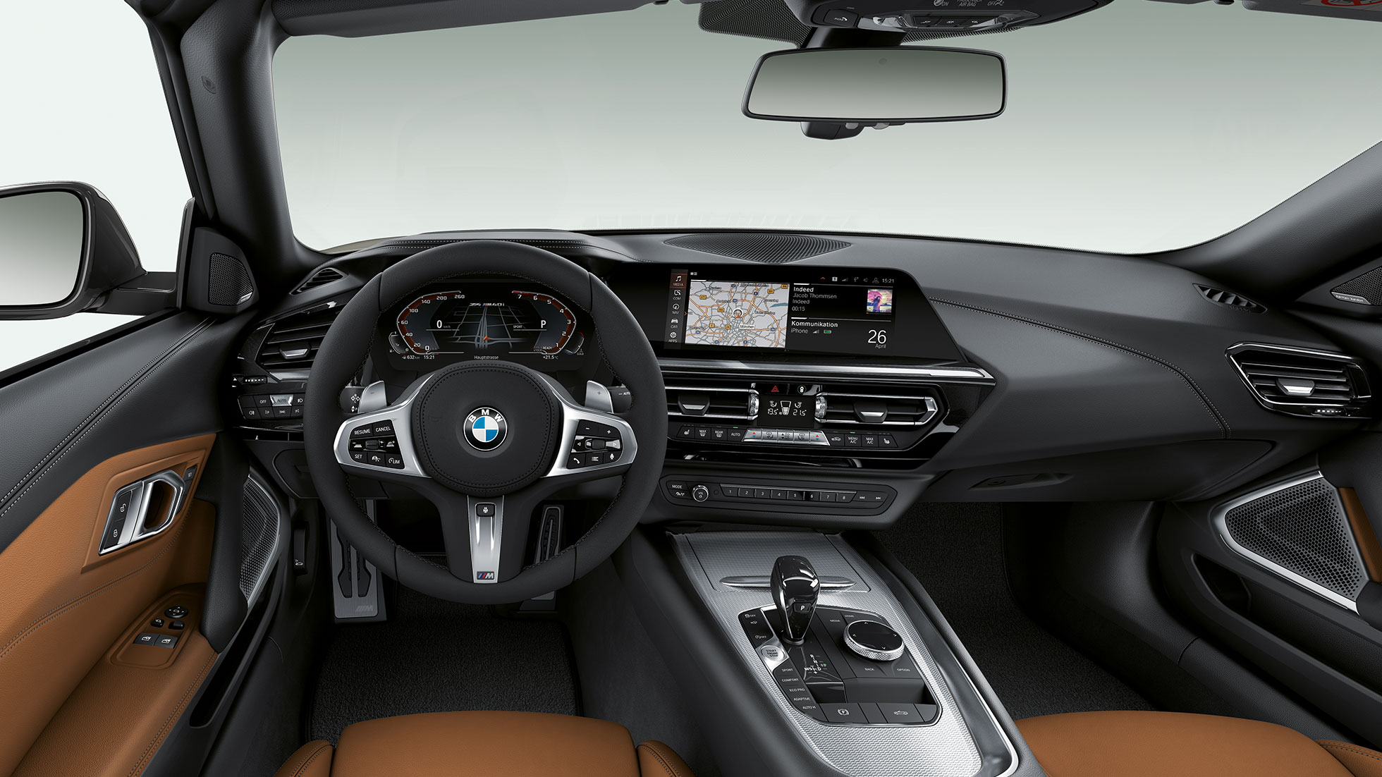 BMW Z4 Roadster M40i. BMW Z4 Roadster M40i, rat og førerplads