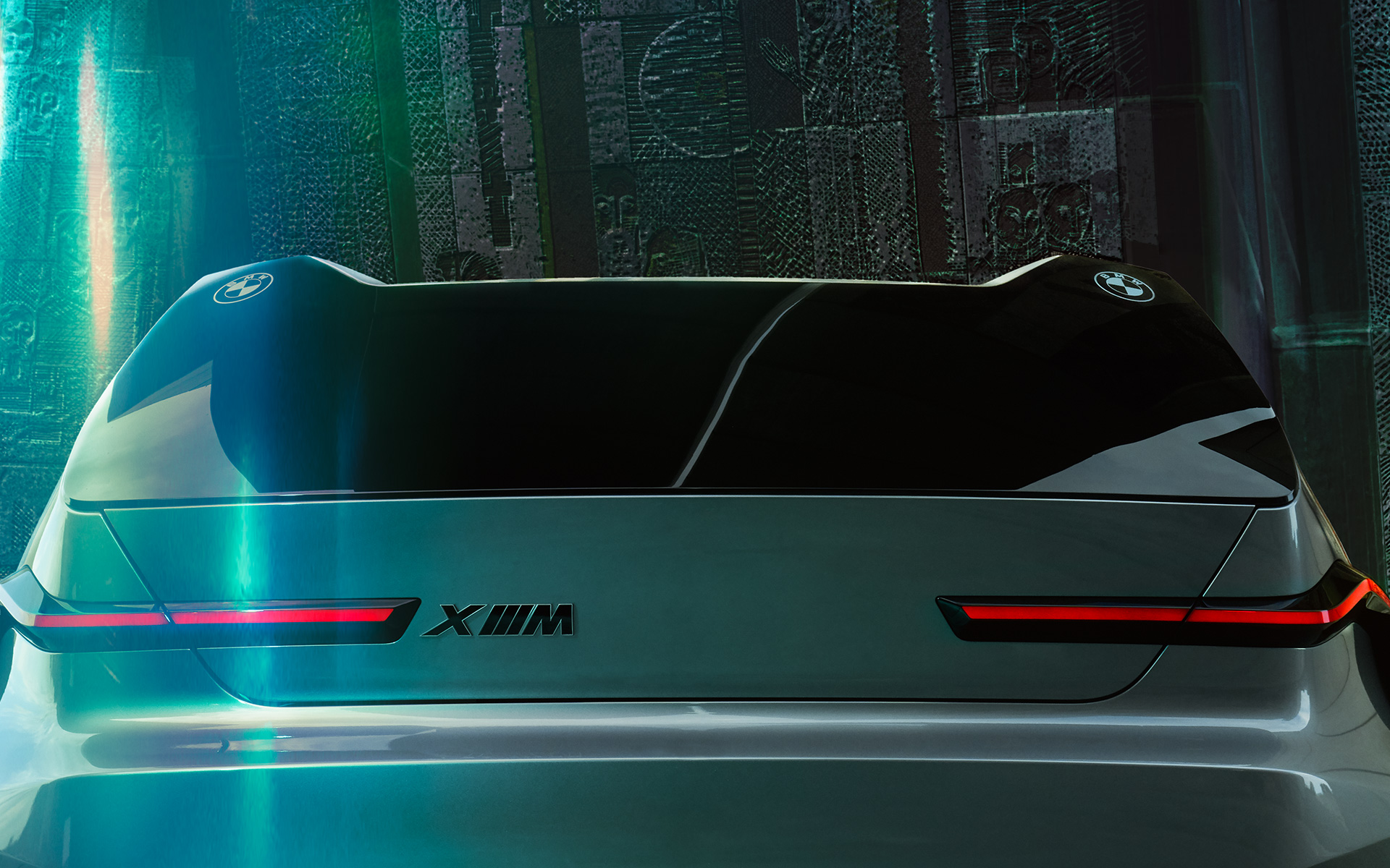 BMW Concept XM (G09) set bagfra stående nærbillede bagrude BMW Concept XM (G09) set bagfra stående nærbillede bagrude