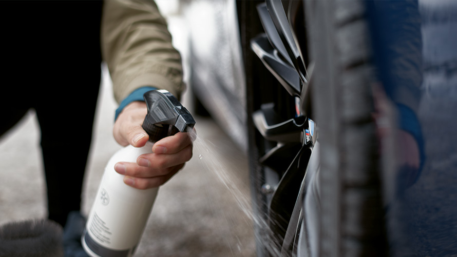 BMW rensemiddel til fælge BMW efterårs- og vintertilbehør BMW rensemiddel til fælge