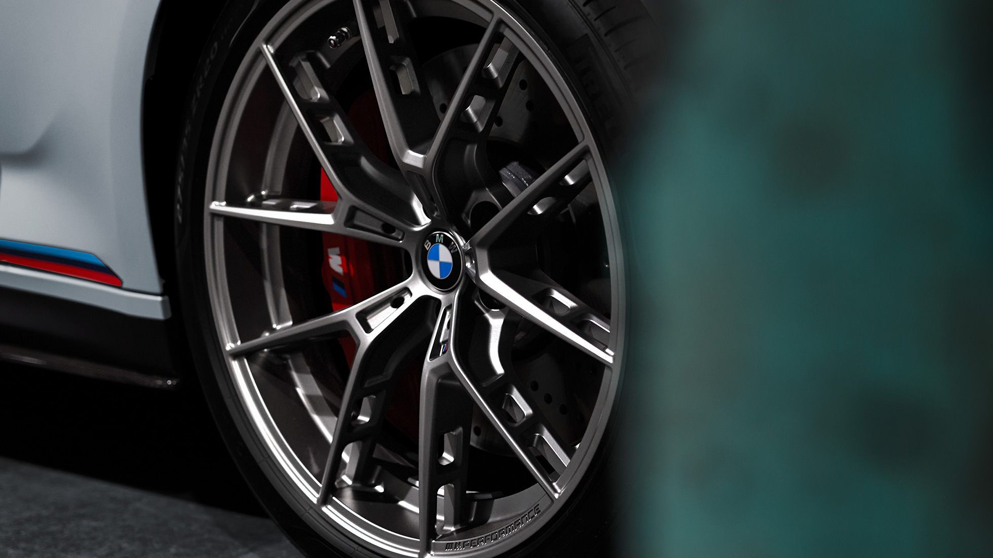 20" M Performance smedefælg med Y-eger 863 M Ferric Grey mat nærbillede BMW M Performance Parts 20" M Performance smedefælg med Y-eger 863 M Ferric Grey mat nærbillede