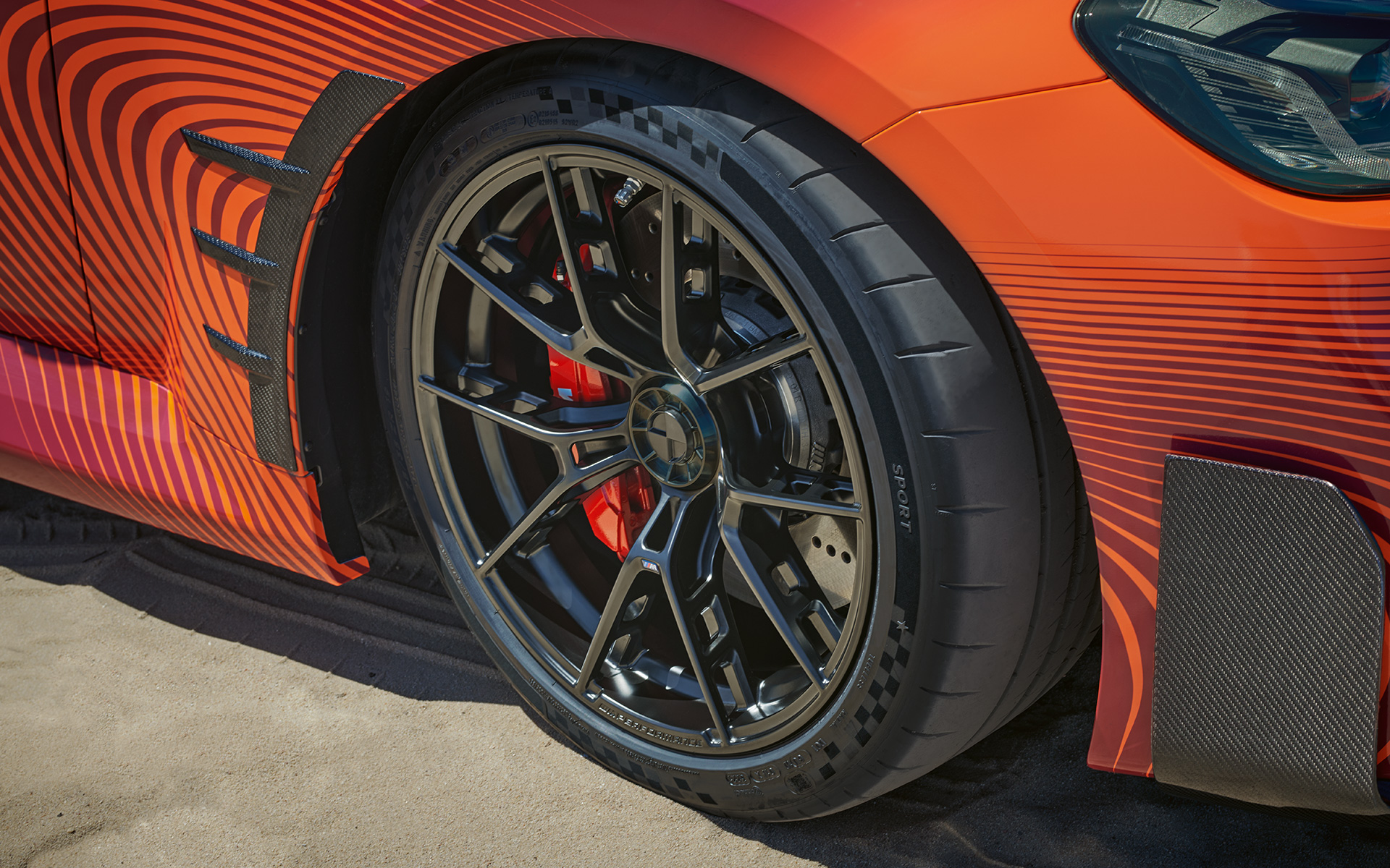 BMW M2 Coupé G87 BMW M Performance Parts 19"/20" M Performance smedefælg med Y-eger 963 M og centrallås i Jet Black mat, komplet sommerhjulsæt BMW M2 Coupé G87 2023 BMW M Performance Parts 19"/20" M Performance smedefælg med Y-eger 963 M og centrallås i Jet Black mat, komplet sommerhjulsæt