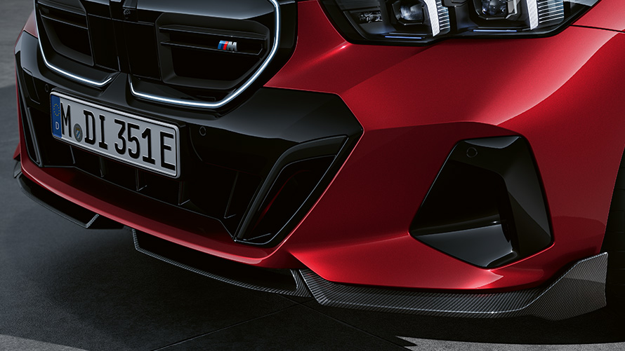 BMW M Performance Parts BMW i5 G60 M Performance frontspoiler i carbon BMW M Performance Parts 2023 BMW i5 G60 M Performance frontspoiler i carbon