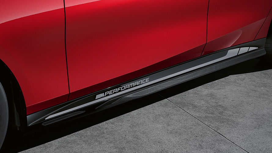 BMW M Performance Parts BMW i5 G60 M Performance ekstra sideskørtsdel i carbon til venstre BMW M Performance Parts 2023 BMW i5 G60 M Performance ekstra sideskørtsdel i carbon til venstre