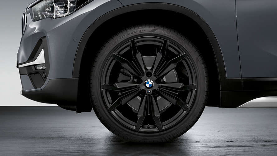 BMW M Performance med dobbelteger 717 M BMW M Performance med dobbelteger 717 M BMW sommerkomplethjul