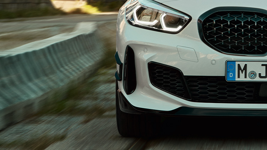 BMW M Performance frontsplitter i sort BMW M Performance frontsplitter i sort BMW sommertilbud