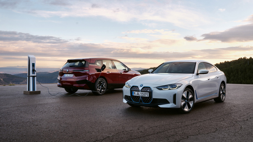 BMW iX och BMW i4 BMW iX och BMW i4