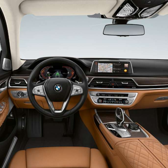 BMW 7-serie Sedan med eksteriør i Pure Excellence-design, interiør BMW 7-serie Sedan med eksteriør i Pure Excellence-design, interiør