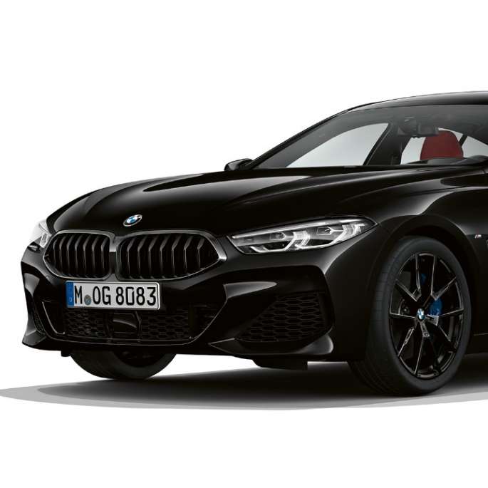 BMW 8-serie Gran Coupé, M Sportspakke, set forfra let drejet